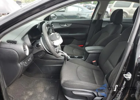 2021 Kia Forte Fe z USA, uszkodzony, nr VIN 3KPF24AD7ME285340